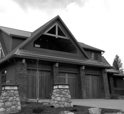 West Coast Zen Style Timber-Framed Wood Truss King Post on Master Deck